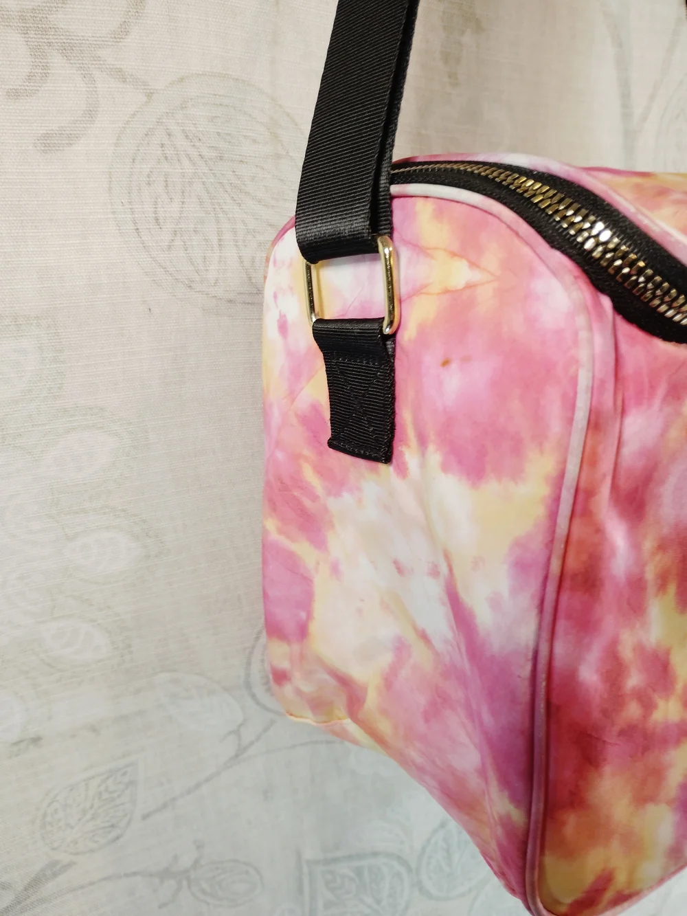 Betsey Johnson Pink Tie-Dye Insulated Lunch Tote Bag